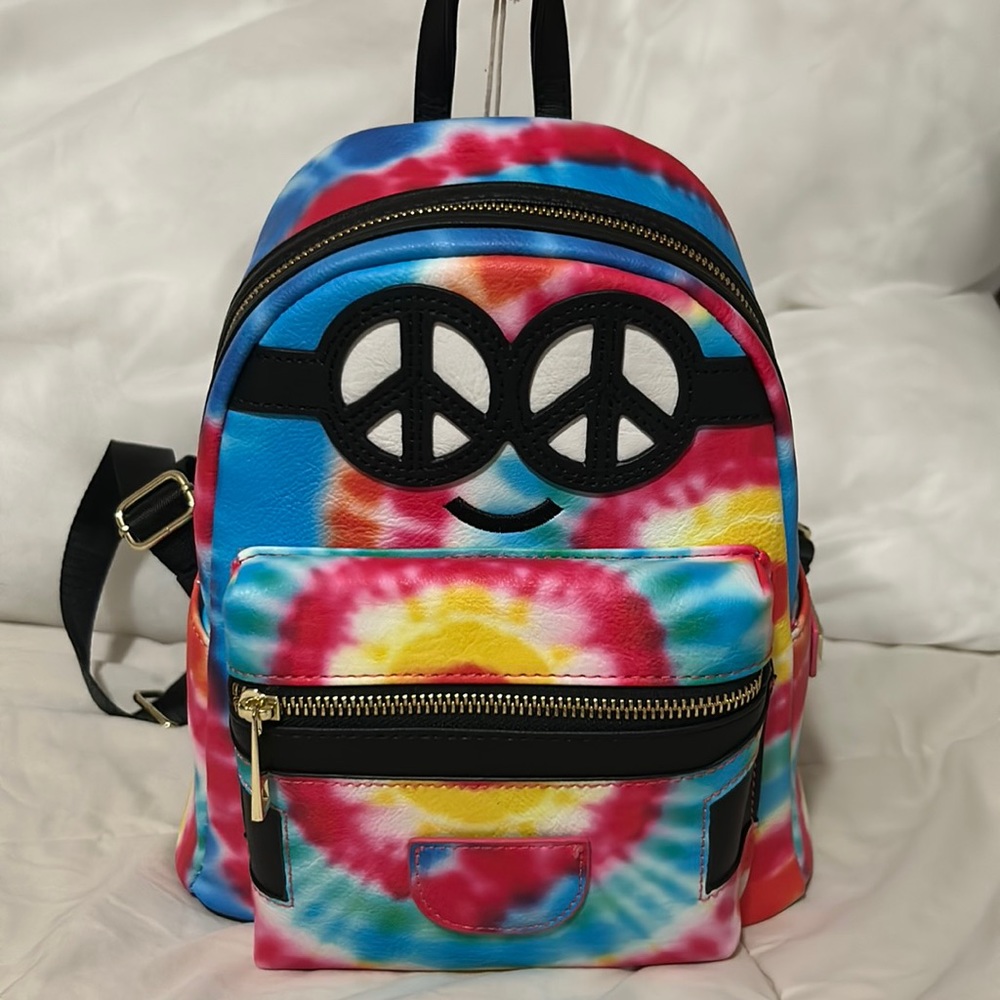 Minion Backpack tie die